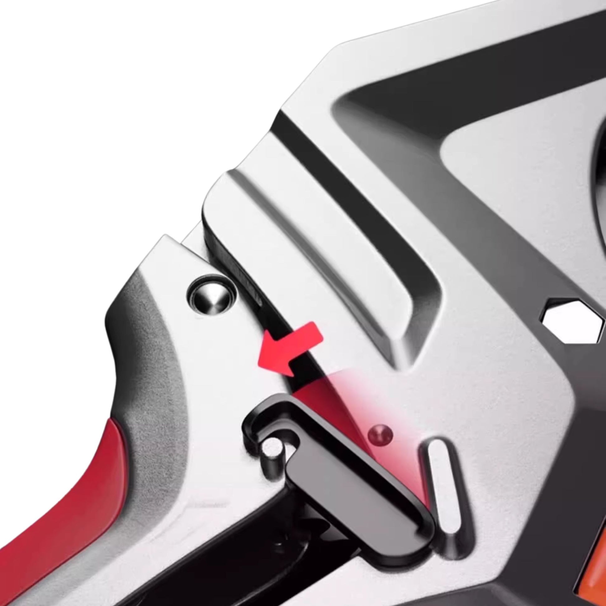 Close-up showing the quick-release safety lock on the Delixi pipe cutter for secure and safe storage
